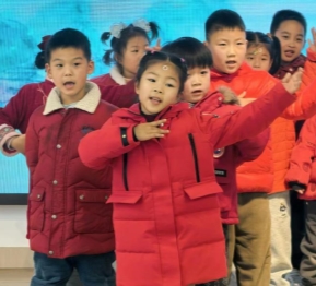 C:/Users/40843/Desktop/新年-青花瓷/V5bCQA3ODA4NDUxMDUHjURpK0VWEA.pngV5bCQA3ODA4NDUxMDUHjURpK0VWEA