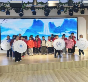 C:/Users/40843/Desktop/新年-青花瓷/V5bCQA3ODA4NDUxMDUFjURpEfteEA.pngV5bCQA3ODA4NDUxMDUFjURpEfteEA